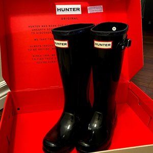 NEW & NEVER WORN Hunter Rainboots - Kids Size 1 black
